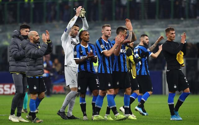 孙兴慜热刺告别战被换下场的时刻