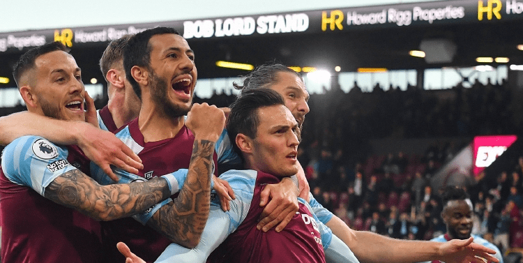 无文班马刺照样杀疯了！瓦塞尔35+7三分对轰穆雷，约基奇8次出手引争议