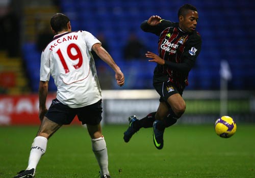 周琦晒与赵睿&翟晓川&方硕合照：又是一年新赛季