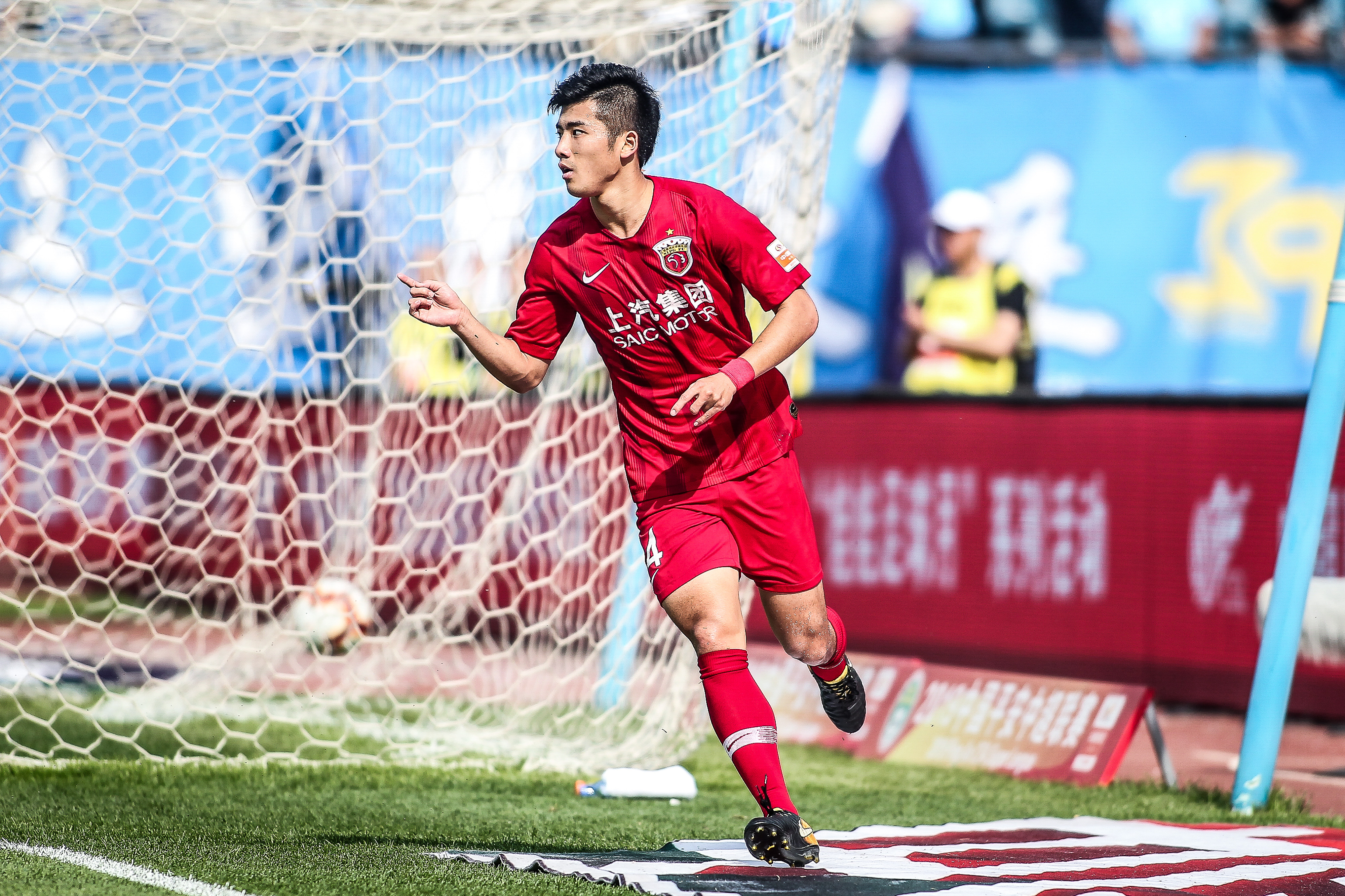 外媒：葡萄牙队将于明年3月28日在墨西哥与墨西哥队踢友谊赛