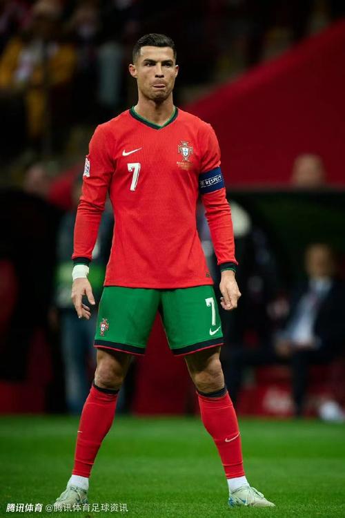 那不勒斯求购弗拉泰西：齐沃给足替补机会，他却难证明自己？