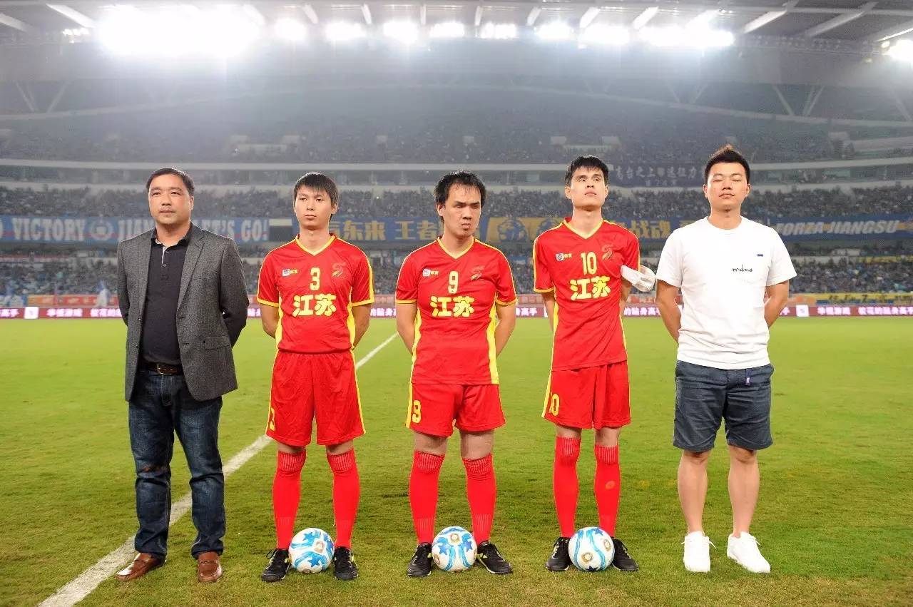 阿卡和辛纳遭到ATP巨额罚款，两人均损失数百万美元