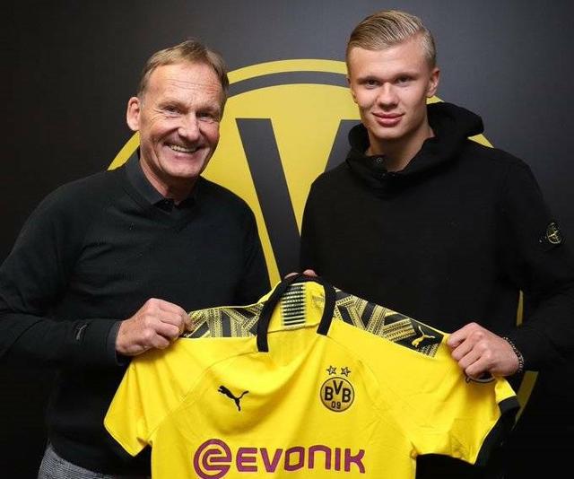 埃贝尔：拜仁已和卡尔续约至29年，他的盘带让我想起梅西