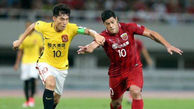 康宁汉姆半场15+7+4，超七成命中率带队领先17分